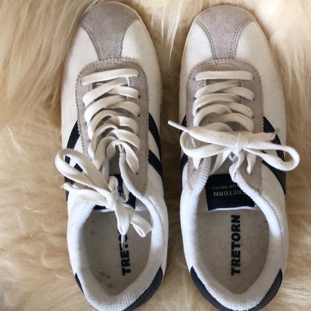 Tretorn canvas and suede sneakers size 7.5